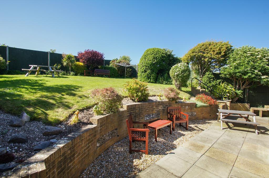 Dean Court Garden - Parking - By Brighton Holiday Lets Экстерьер фото