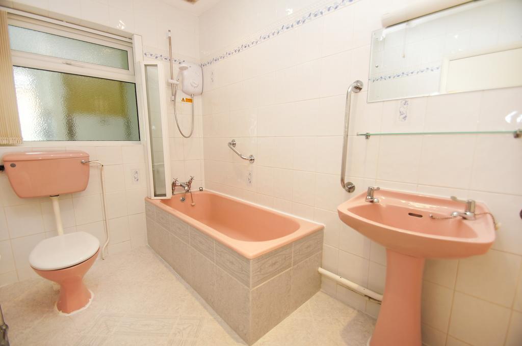 Dean Court Garden - Parking - By Brighton Holiday Lets Экстерьер фото