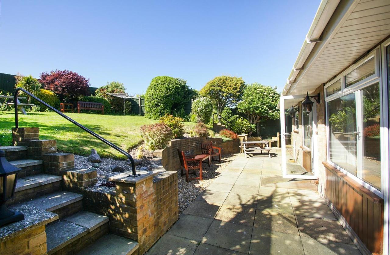 Dean Court Garden - Parking - By Brighton Holiday Lets Экстерьер фото